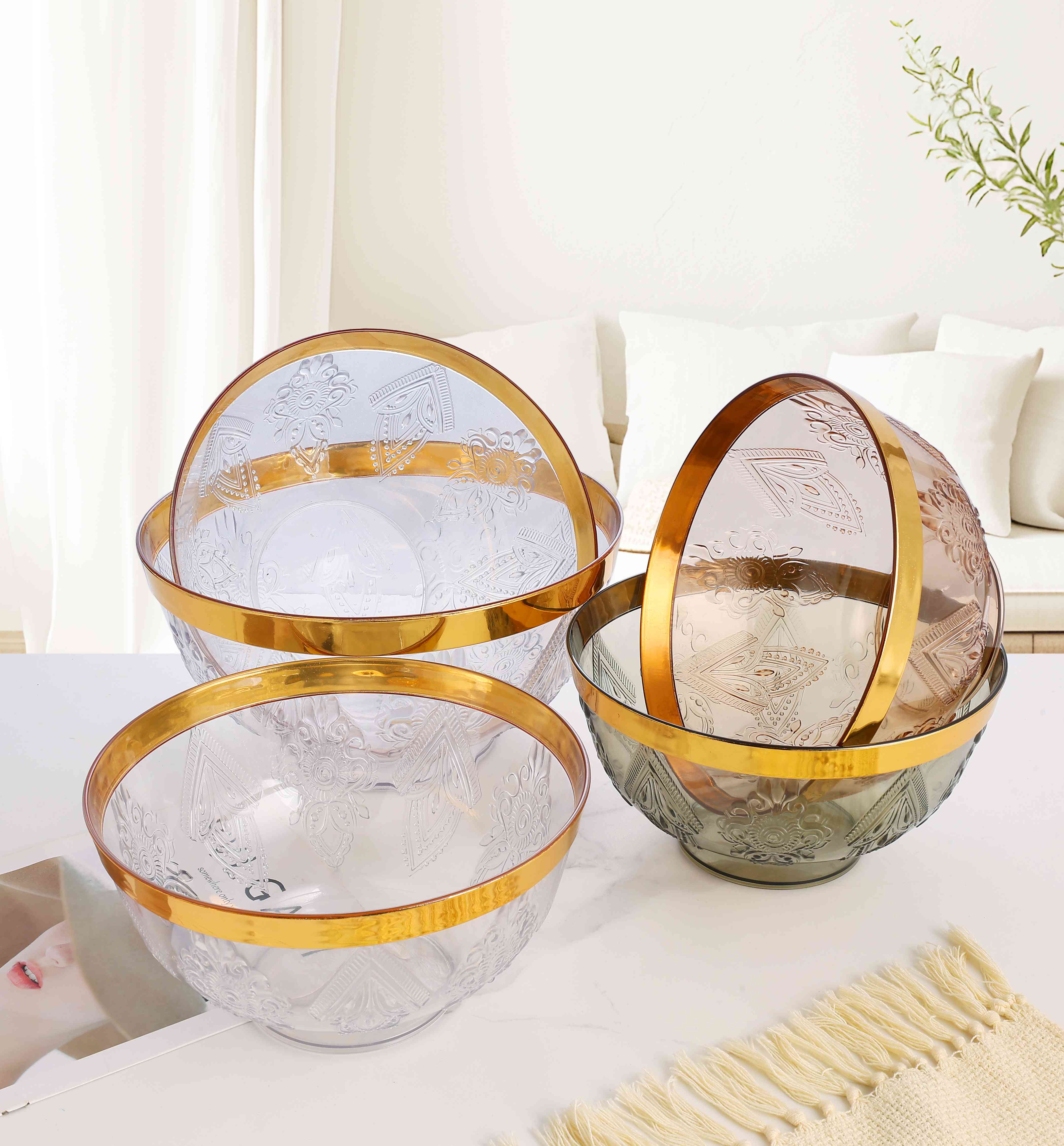 Bronze-colored Salad Bowl